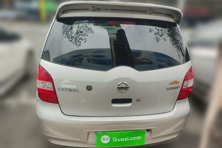 Used Nissan Livina 2010 Jingyue Edition 1.6L Manual All-Around Model Rear