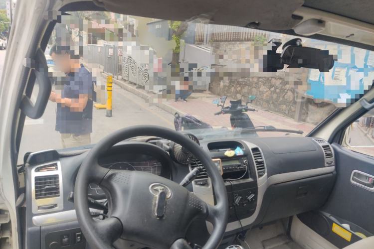 Used King Long Longyao 8 2022 Pure Electric Van Flat Roof 50.232 kWh