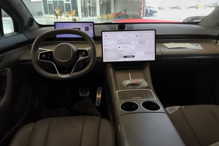 Used Hima Luxeed R7 2025 Range-Extended Version 251 km Max
