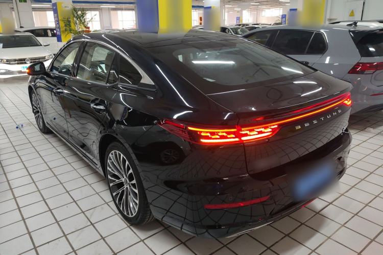 Used Bestune B70 2024 Dragon Edition 1.5T Leading Model Rear Left 45 Deg
