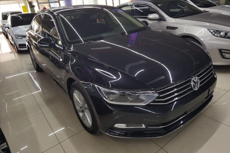 Used Volkswagen Magotan 2018 330TSI DSG Advanced Model Exterior 1