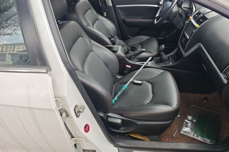 Used Geely Auto Emgrand 2015 Sedan 1.5L Manual - Top Trim Level
