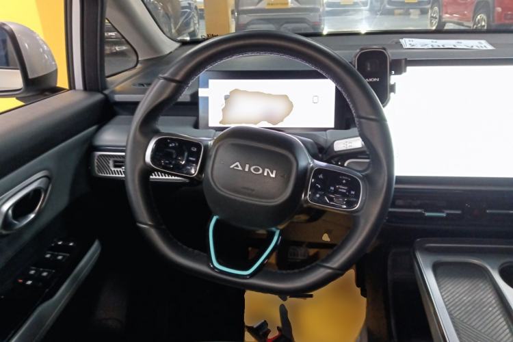 Used AION Y 2024 Younger