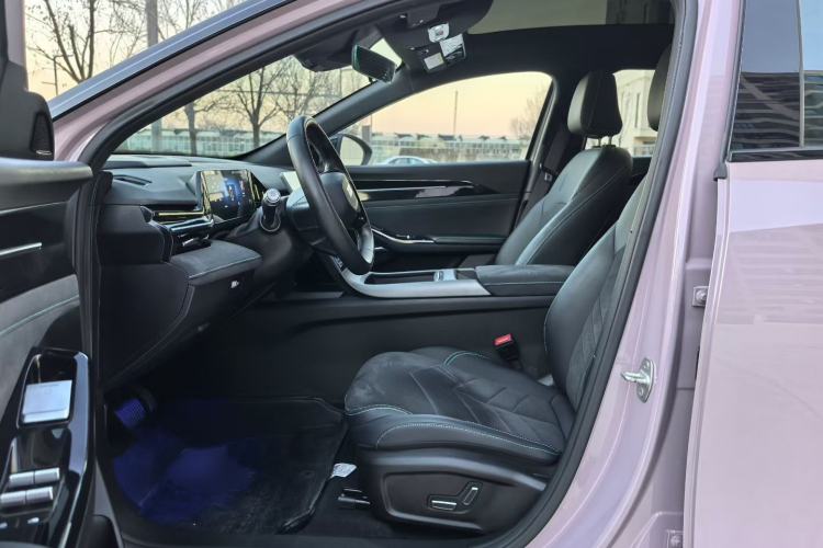 Used Geely Galaxy L6 2024 125km Creative Edition
