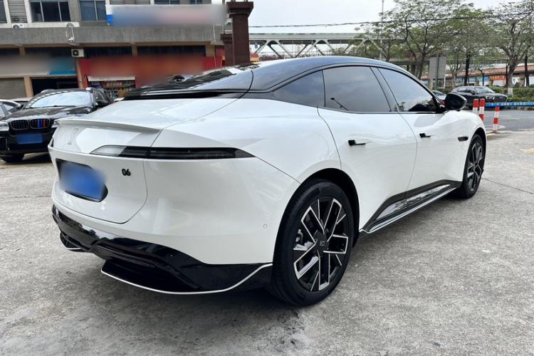 Used Avatr 06 2025 Ultra Pure Electric Edition Exterior 8