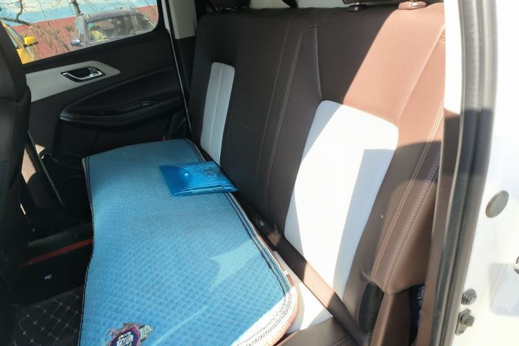 Used JMC Yuhu 7 2022 2.0T Manual Gasoline Two-Wheel Drive Comfort Version Standard Wheelbase JX4G20A6L Left Rear Seat