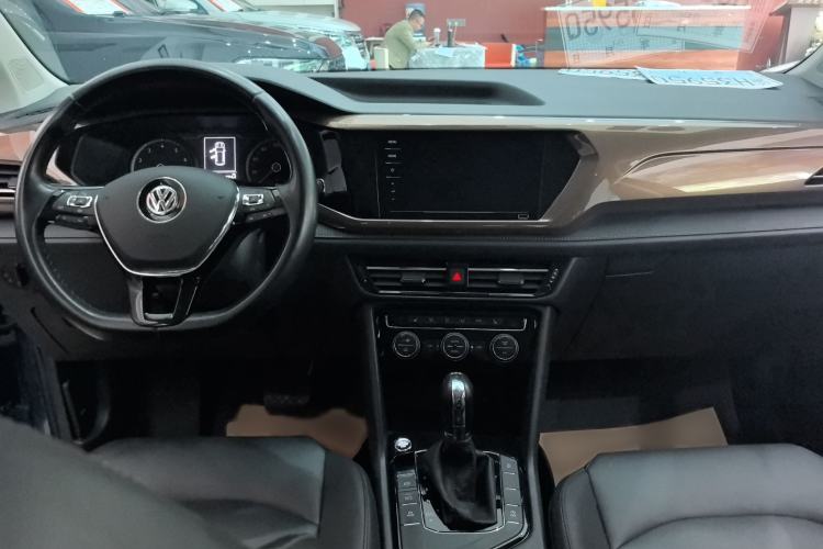 Used Volkswagen Tharu 2020 330TSI All-Wheel-Drive Luxury Edition China VI Standard
