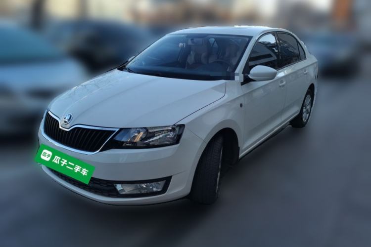 Used Skoda Rapid 2015 1.6L Automatic Smart Selection Model