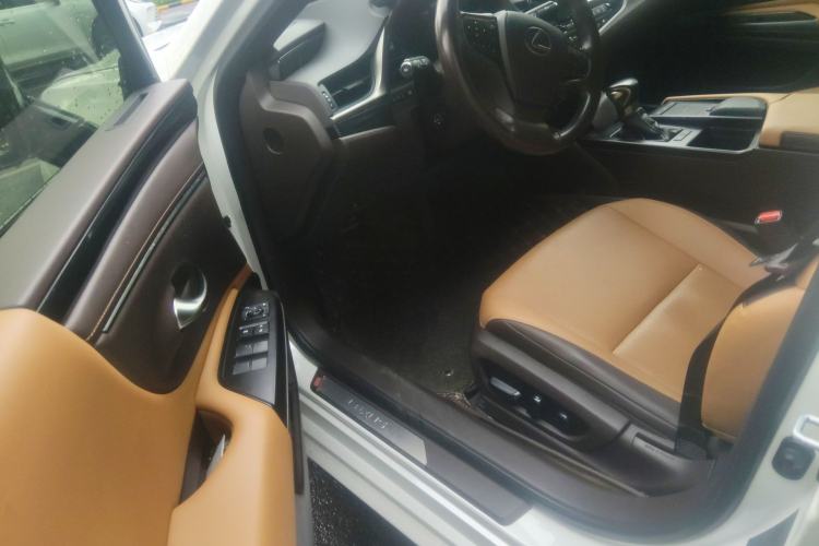 Used Lexus ES 2020 200 Excellence Edition