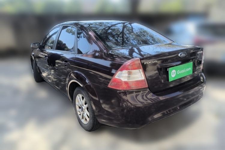 Used Ford Focus 2011 Sedan 1.8L Manual Comfort Model
