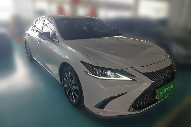 Used Lexus ES 2018 200 Excellence Edition China VI Standard
