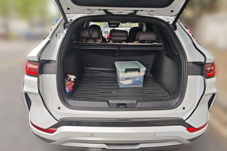 Used BYD Song PLUS New Energy 2025 DM-i 112KM Prestige Model Trunk