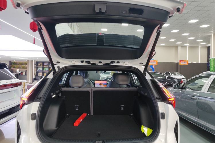 Used Geely Auto Emgrand X7 Sport 2026 Model 1.5TD Aspirational Trunk