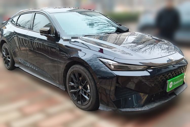 Used Changan UNI-V 2024 1.5T Prestige Edition