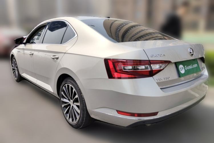 Used Skoda Superb 2016 TSI330 DSG Smart Drive Edition
