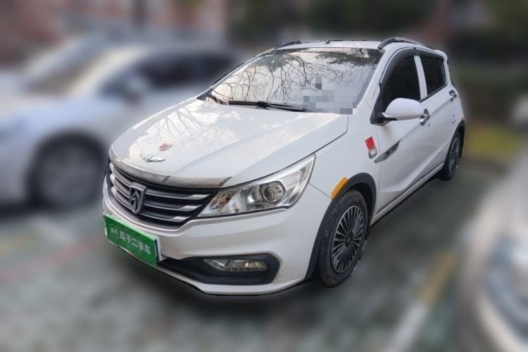 Used Baojun 310 2016 1.2L manual Comfort trim level