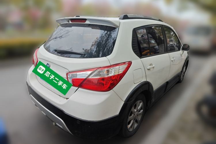 Used Venucia R50X 2013 1.6L Automatic Version with Beidou Navigation