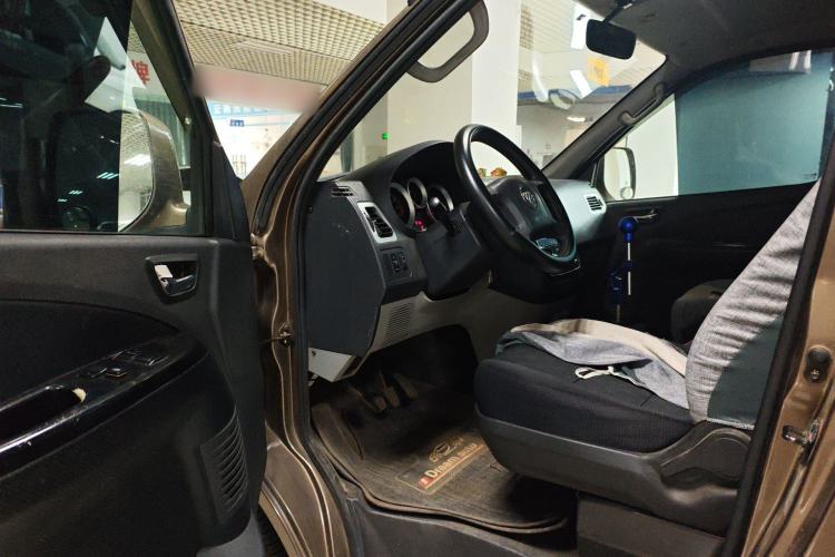 Used Foton MP-X E 2017 2.0L New Express Long Wheelbase 4Q20M Driver Seat