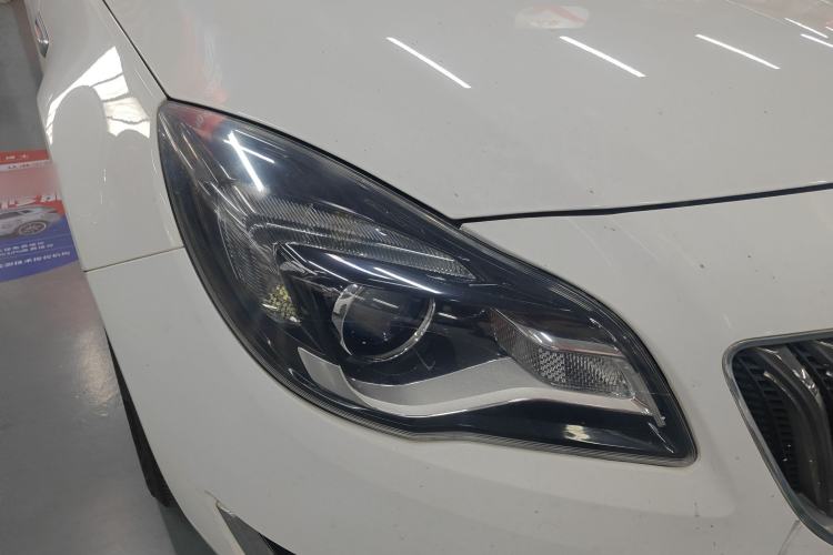 Used Buick Regal 2015 2.0L Leading Fashion Edition Right Front Headlight