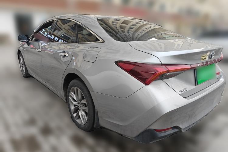 Used Toyota Avalon 2019 Dual-Engine 2.5L Luxury Edition China VI Standard
