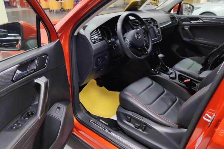 Used Volkswagen Tiguan L 2017 380TSI Automatic All-Wheel Drive Supreme Flagship Edition
