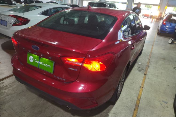 Used Ford Focus 2019 Sedan EcoBoost 180 Automatic Trend Edition