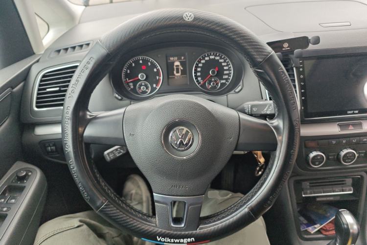 Used Volkswagen Sharan 2013 1.8TSI Standard Model Euro IV Steering Wheel
