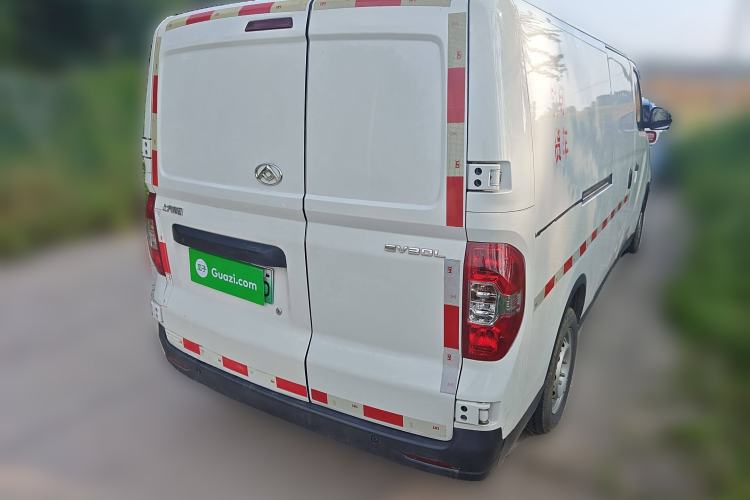 Used SAIC MAXUS EV30 2023 Pure-Electric Smart Logistics Expert with Long Wheelbase Guoxuan
