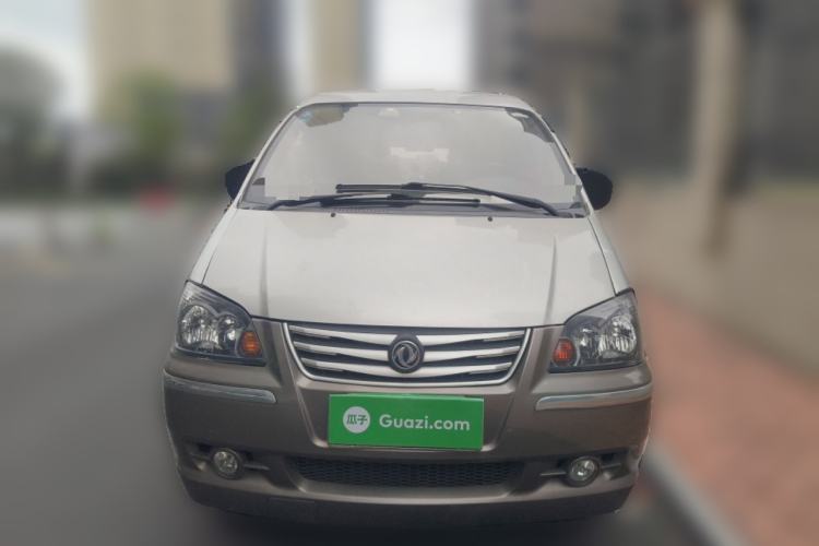 Used FORTHING Lingzhi 2016 M3L 1.6L 7-Seater Comfort Model Front