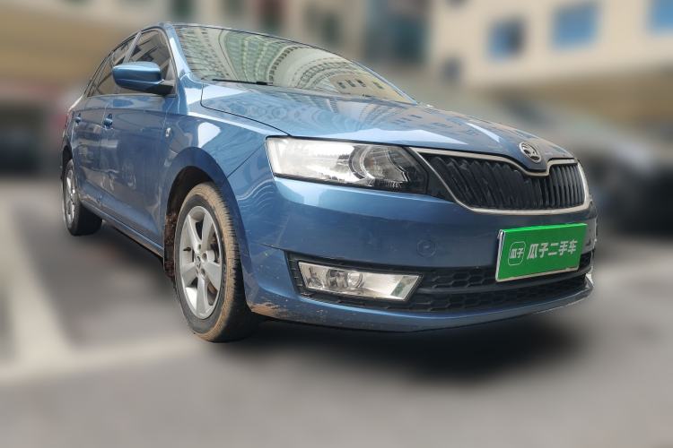 Used Skoda Rapid Spaceback 2014 1.6L Automatic Enjoyment Edition
