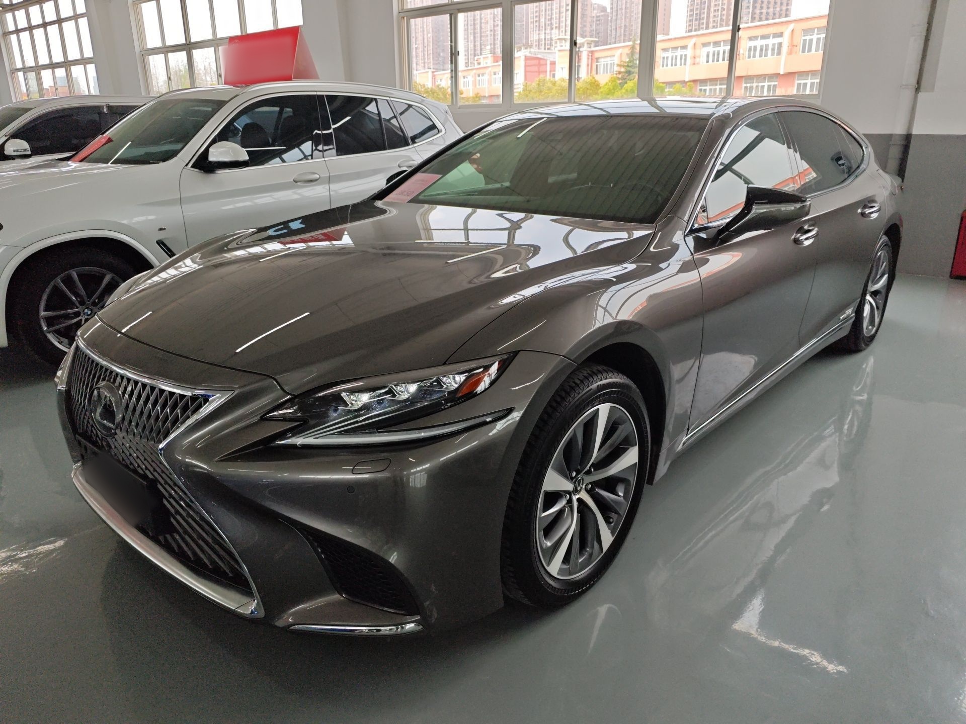 Parte inferior delantera