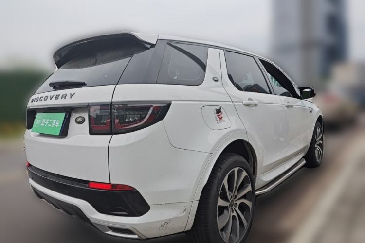 Used Land Rover Discovery Sport 2020 249 PS R-Dynamic Performance Edition Rear Right 45 Deg
