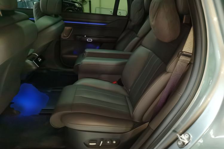 Used Nio ES8 2024 75 kWh Left Rear Seat