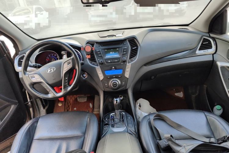 Used Hyundai Santa Fe 2013 2.4L Automatic 4x4 Prestige Edition
