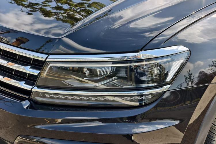 Used Volkswagen Tiguan L 2020 330TSI Automatic Two-Wheel Drive R-Line Flagship Version China VI Standard