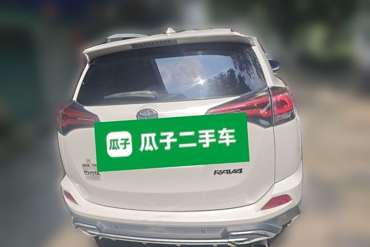 Used Toyota RAV4 2018 2.0L CVT Two-Wheel Drive Fashion X Edition Rear