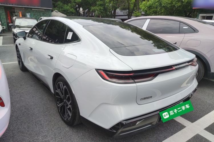 Used Geely Galaxy E8 2025 700 km Long-Range Intelligent Driving Version
