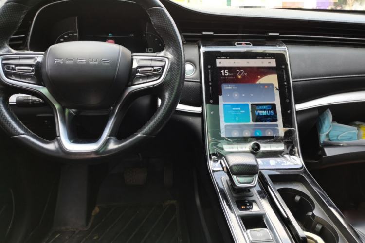 Used Roewe RX5 MAX 2019 300TGI Automatic Smart Cabin Luxury Edition Center Console