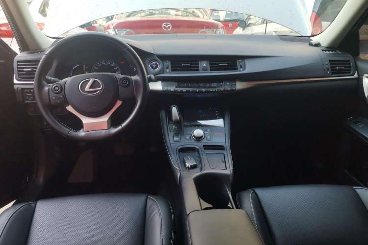 Used Lexus CT 2017 CT200h Elite Edition Solid Color China V Standard
