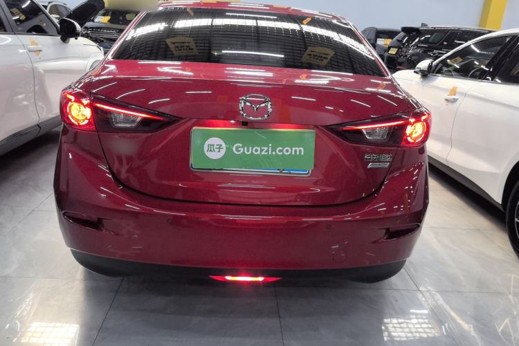 Used Mazda 3 Axela 2019 Cloud-Controlled Sedan 1.5L Automatic Luxury Model China VI Standard