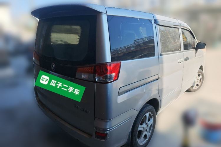 Used Dongfeng Shuaike 2013 Facelift 1.5L Manual Comfort 7-Seater China V Standard