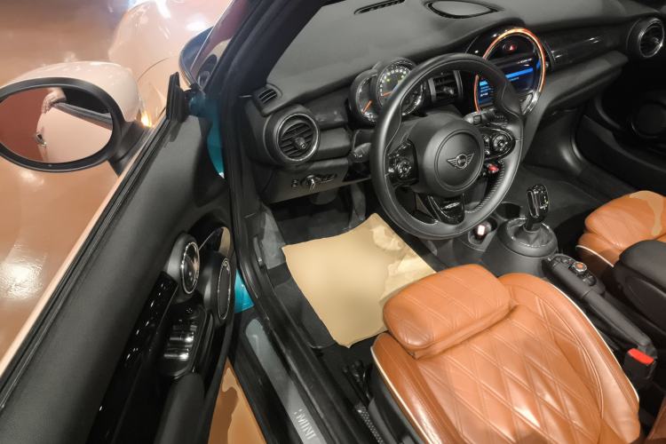 Used MINI MINI 2019 1.5T COOPER CABRIO Artist
