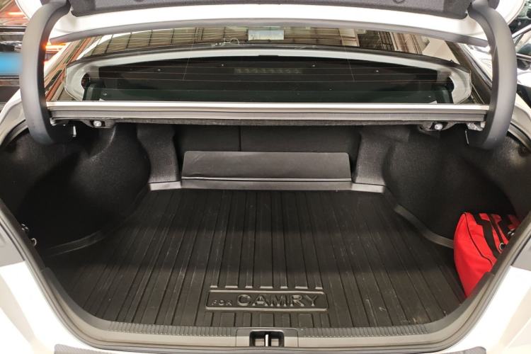 Used Toyota Camry 2024 Dual-Motor 2.0 HG Premium Edition