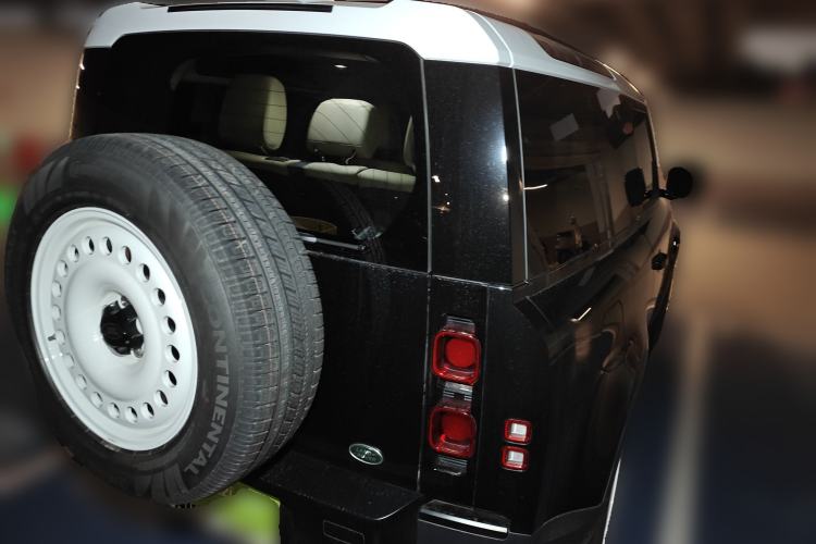 Used Land Rover Defender 2024 90 2.0T P300 S