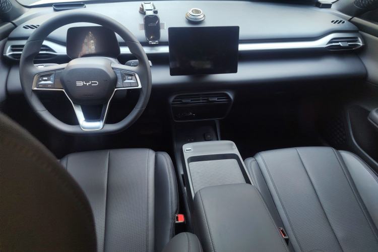 Used BYD e7 2025 Model 520 Smart Mobility Edition
