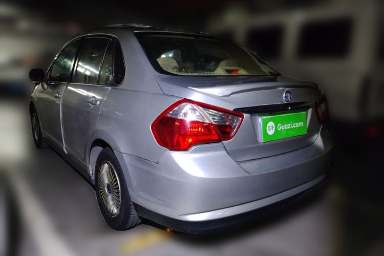 Used Venucia D50 2013 1.6L Manual Fashion Edition Rear Left 45 Deg