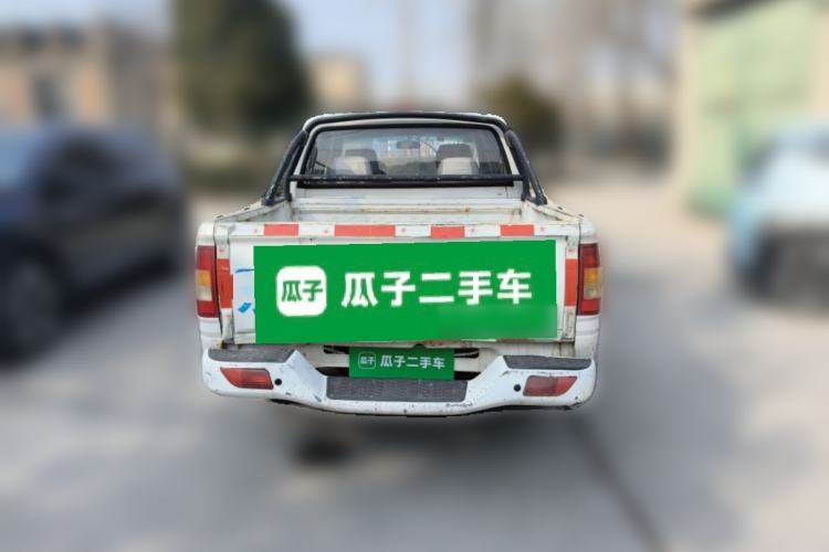 Used Foton Sapporo 2015 2.4L 2WD Comfort Edition 5235 mm Long G69S4N
