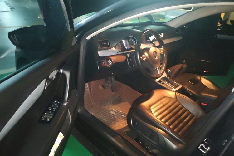 Used Volkswagen Magotan 2015 1.8TSI Advanced Model
