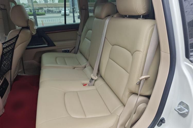 Used Toyota Land Cruiser 2015 4.6L V8 Middle East Limited Edition