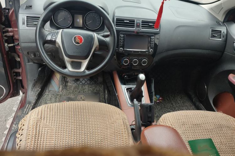 Used FORTHING Joyear X5 2013 1.6L Manual Luxury Model China IV Standard
